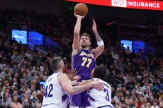 Doncic logra 45 puntos y triple-doble por Lakers, que remontan y vencen a Jazz 143-135