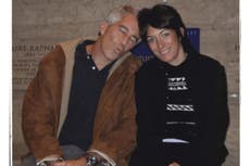 Archivos de Epstein muestran a Clinton y Maxwell, pero censuran información clave