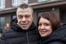 Prisioneros liberados en Bielorrusia denuncian “truco sucio” tras confiscación de pasaportes