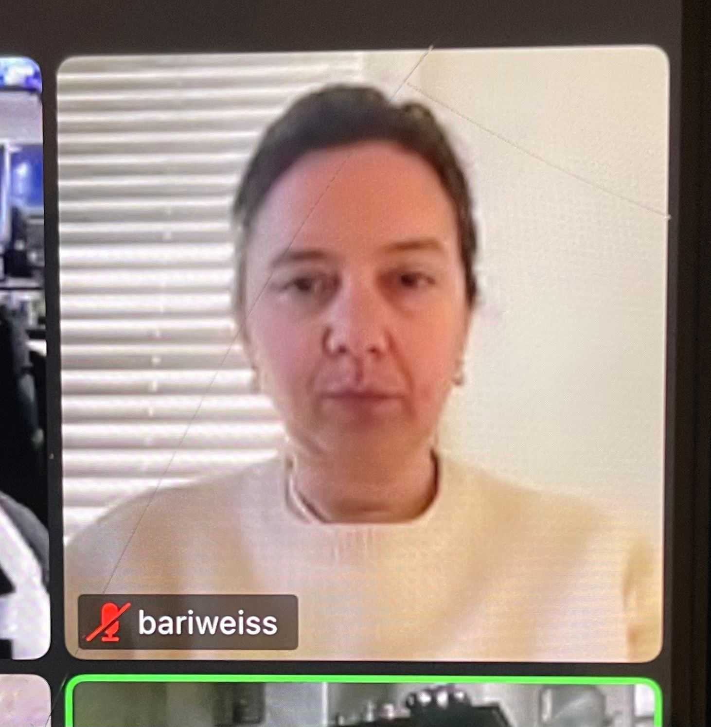 Weiss reafirmó su decisión de cancelar el reportaje sobre CECOT durante la reunión editorial del lunes