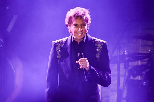 BARRY MANILOW