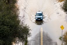 Poderosa tormenta invernal amenaza California mientras se acerca la Navidad