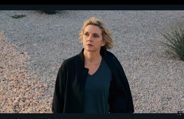 <p>Rhea Seehorn en ‘Pluribus’</p>