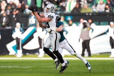 Raiders mandan a Brocks Bowers y Jeremy Chinn a la reserva de lesionados por el resto de la campaña