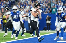 Trevor Lawrence anota dos touchdowns y Jaguars acarician el título de la AFC Sur al vencer a Colts