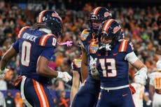 Illinois vence a Tennessee en Music City Bowl y Big Ten sigue invicta en temporada de tazones