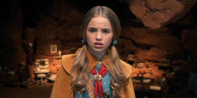 <p>Nell Fisher como Holly Wheeler en ‘Stranger Things’</p>