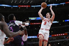 Josh Giddey y Coby White de los Bulls se perderán varios juegos por lesiones