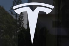 Tesla pierde título de mayor fabricante de vehículos eléctricos tras caída de ventas por segundo año