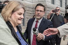 Jueza de Wisconsin condenada por impedir arresto de inmigrante renuncia ante posible juicio político