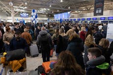Grecia descarta ciberataque en falla de radio que paralizó aeropuertos