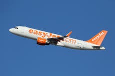 Pasajeros conflictivos provocaron un retraso de 30 horas en un vuelo de easyJet