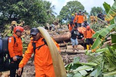 Inundaciones repentinas en Indonesia dejan al menos 16 muertos y arrasan viviendas