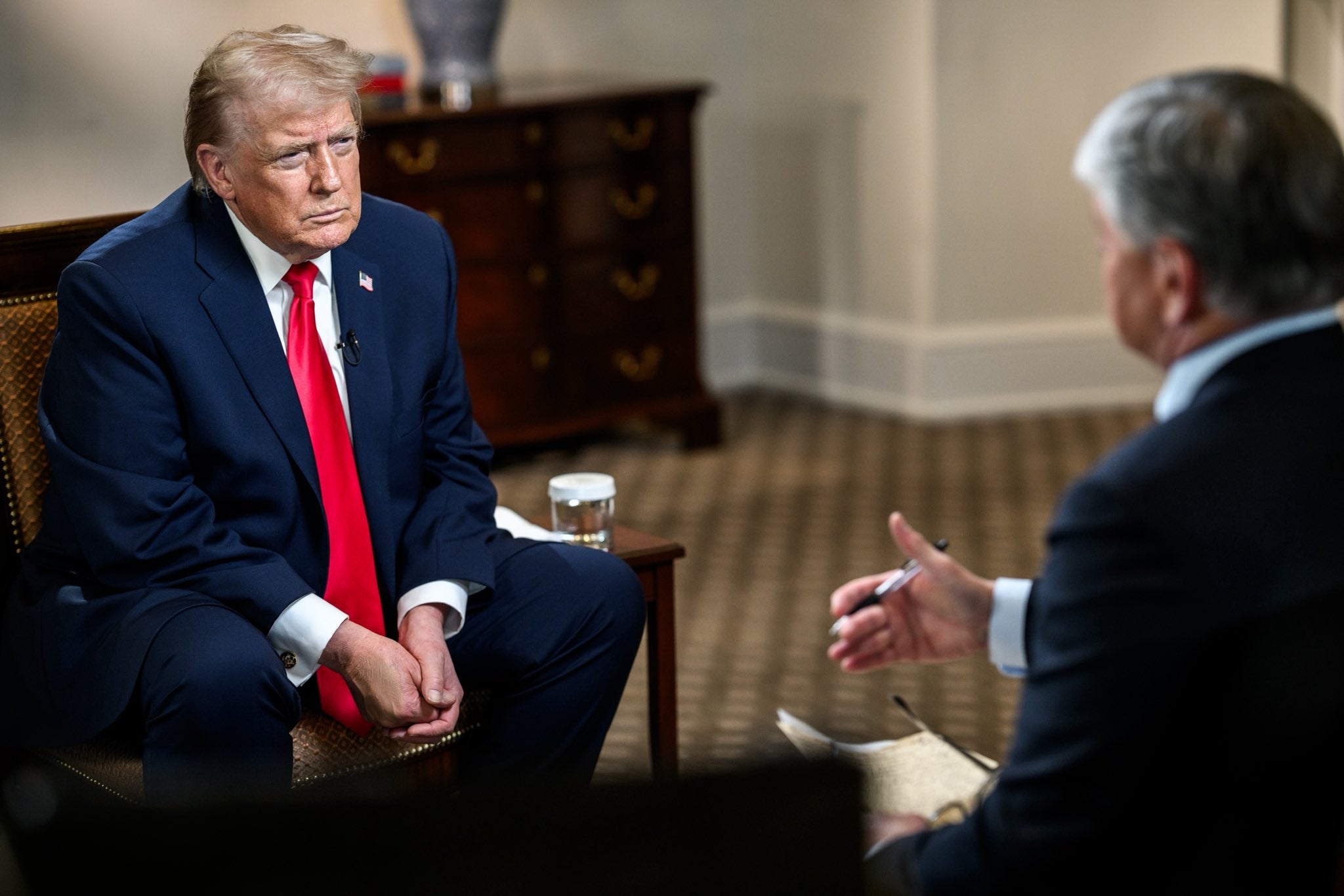 El presidente Donald Trump habló de Venezuela, entre otros temas, en una entrevista con Sean Hannity, de Fox News