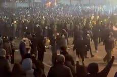 En medio de crecientes protestas, Irán corta el acceso a internet a la población