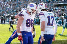Bills finalmente ganan en playoffs fuera de casa al superar 27-24 a los Jaguars