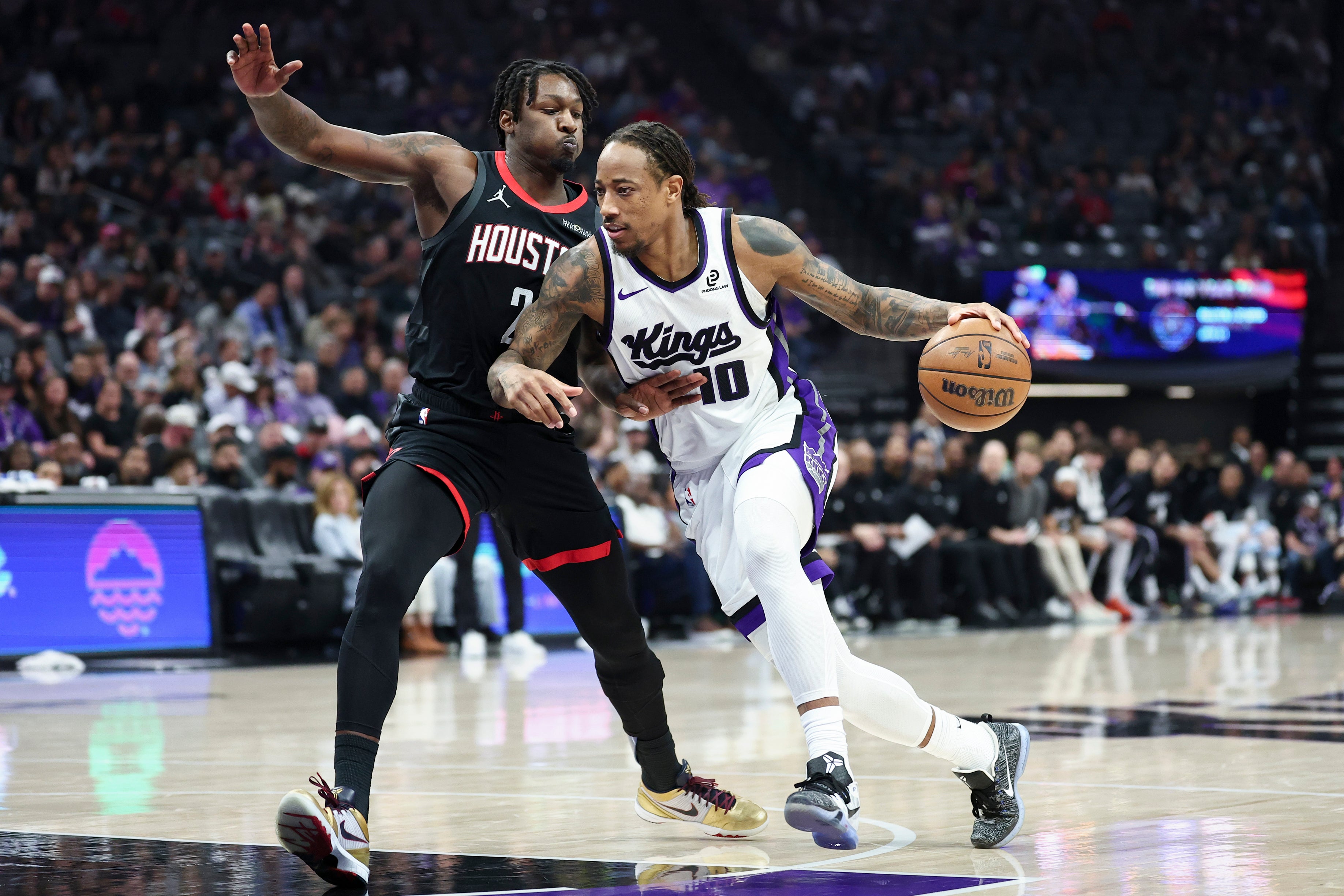 DeMar DeRozan alcanza 26.000 puntos en su carrera en la victoria de Kings sobre Rockets