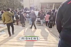 Escenas brutales en Irán: cuerpos tirados fuera de morgue tras violenta represión