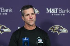 Falcons entrevistan al exentrenador de los Ravens, John Harbaugh, para reemplazar a Raheem Morris