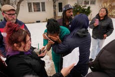 Qué saber sobre las órdenes que usan los agentes migratorios de EEUU para realizar arrestos