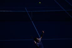 Gael Monfils se despide emocionado del Abierto de Australia tras perder en primera ronda