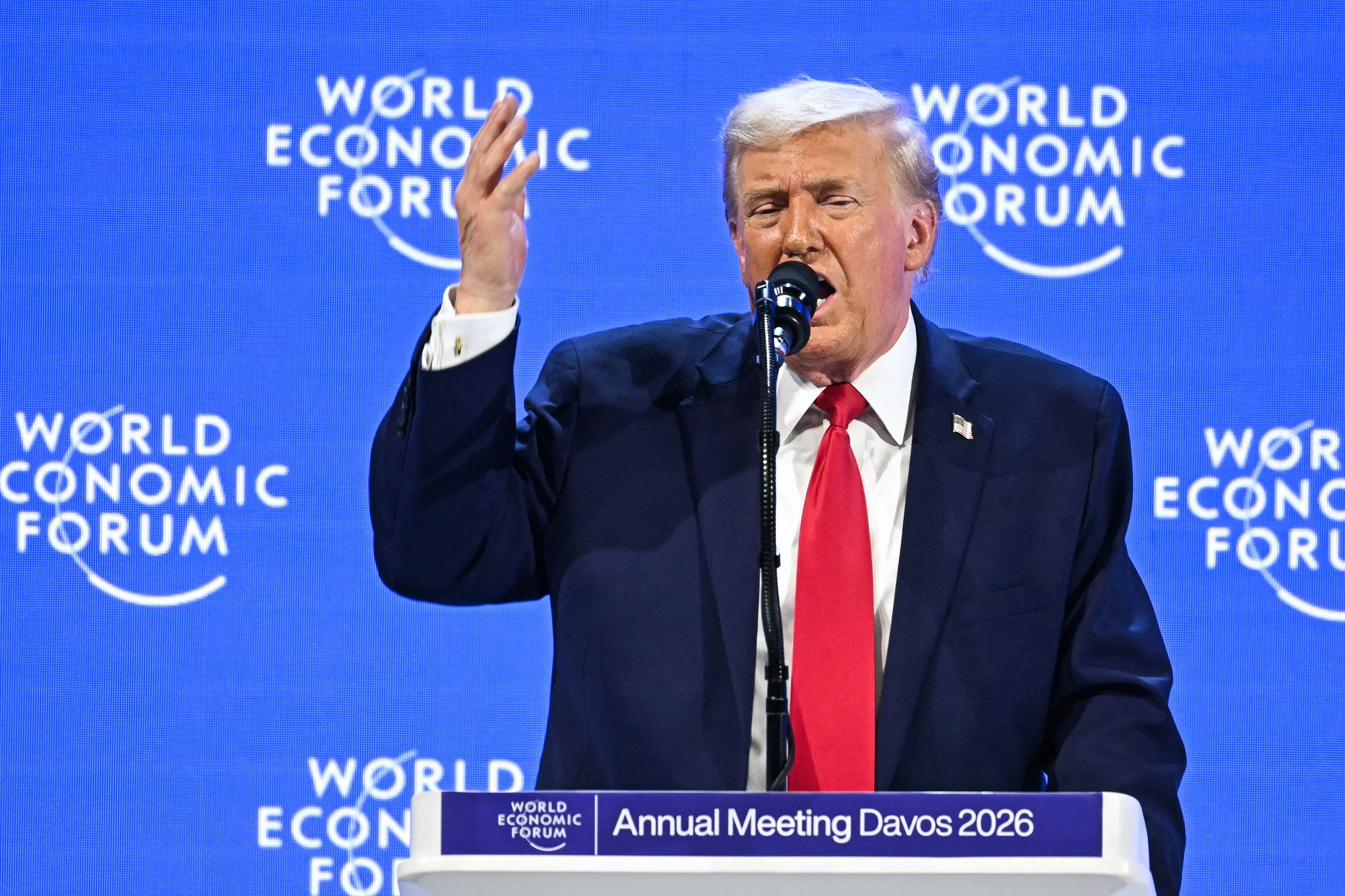 Donald Trump habló en el Foro Económico Mundial en Suiza y afirmó que no tiene intención de quedarse con Groenlandia por la fuerza