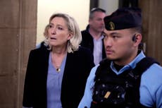 Marine Le Pen admite "error" en juicio por malversación