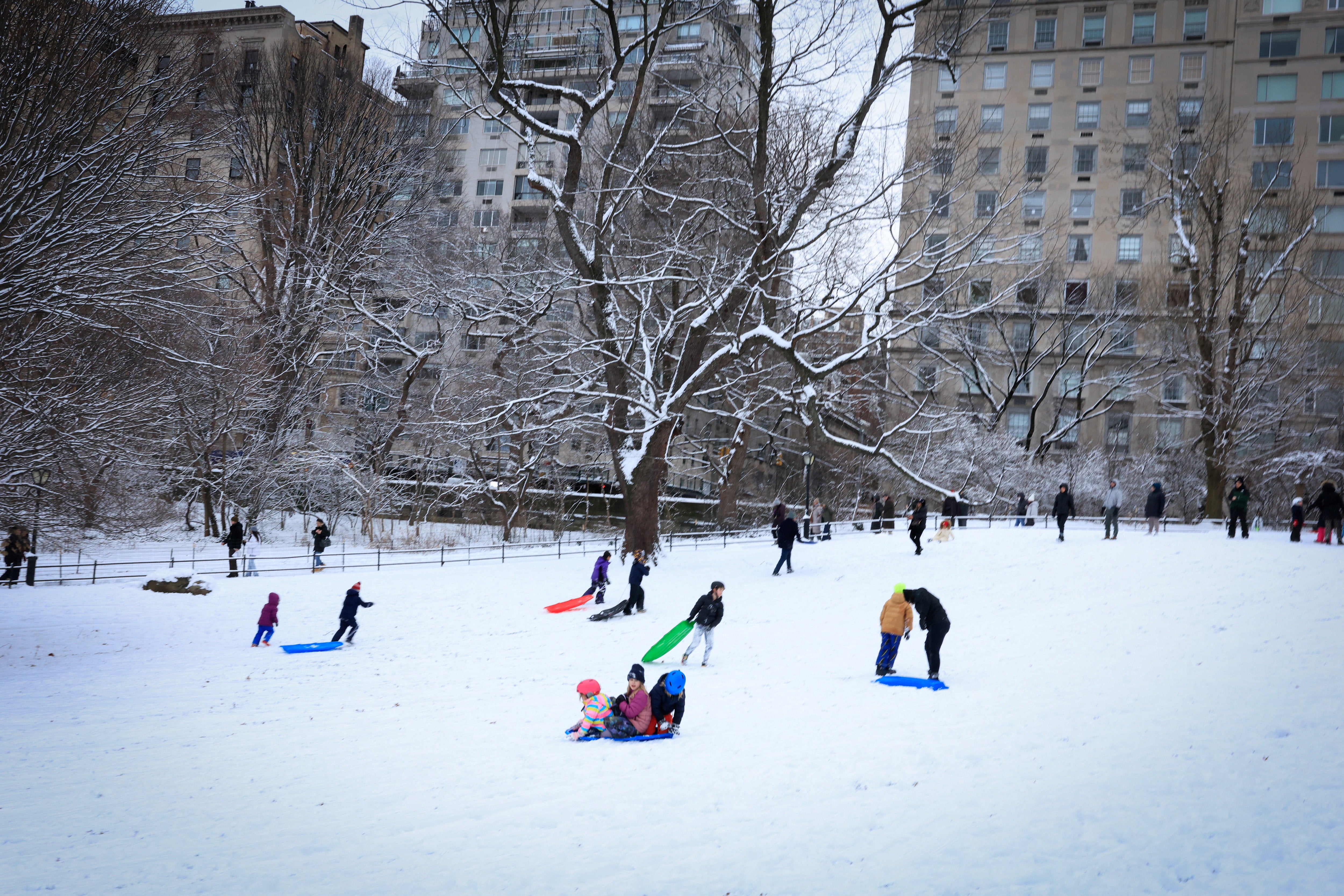 Se espera que la tormenta se desplace hacia el noreste el domingo, con impacto en ciudades como Nueva York