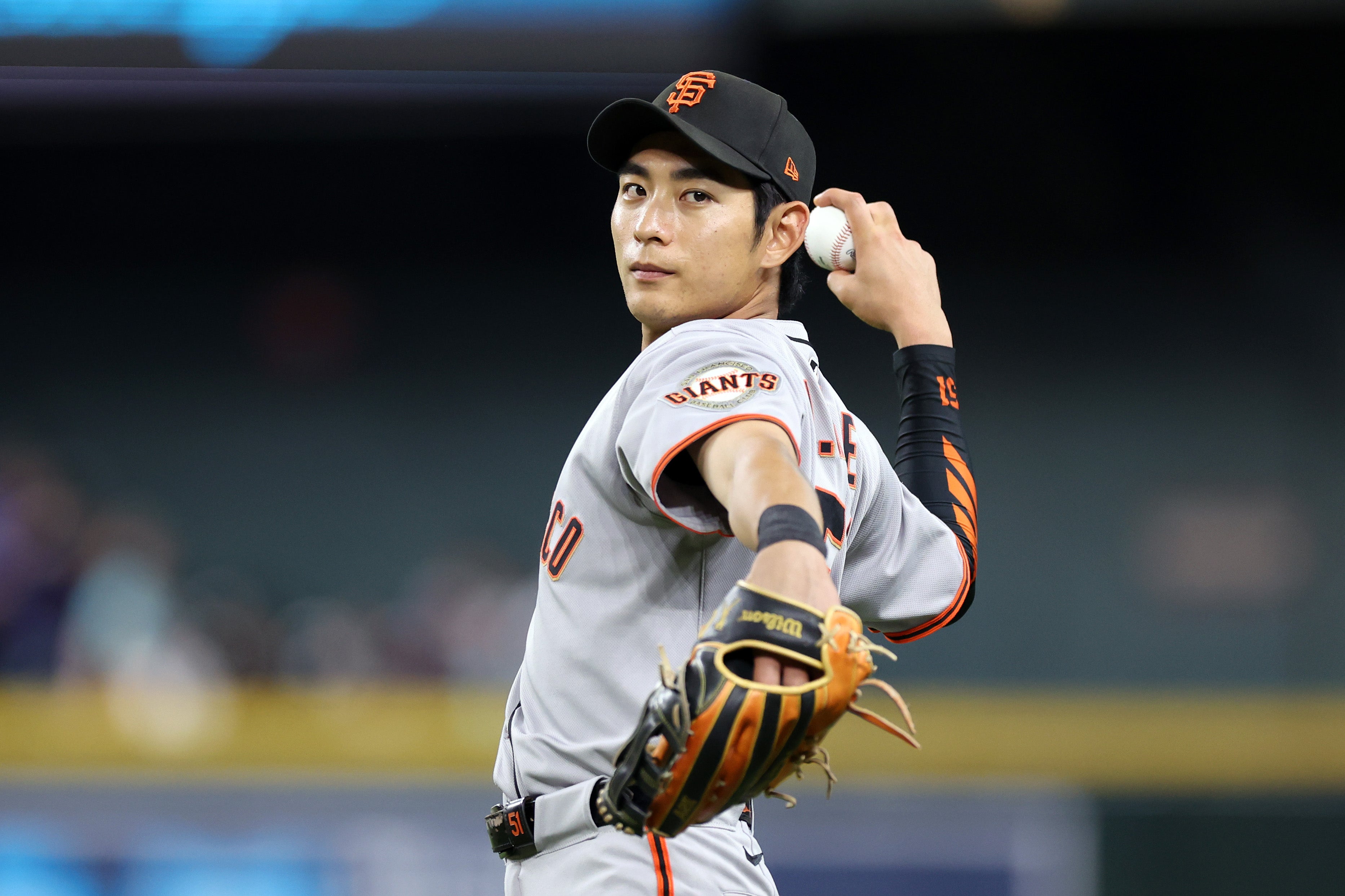 La estrella de los San Francisco Giants, Jung Hoo Lee, fue detenida por autoridades migratorias, lo que llevó a la congresista demócrata por California, Nancy Pelosi, a intervenir