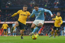 Manchester City gana tras dejar a Haaland en el banquillo y Tottenham rescata el empate