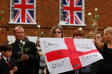 Trump elogia a las tropas británicas tras recibir críticas por comentarios sobre Afganistán