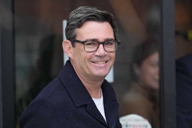 REINO UNIDO-POLÍTICA