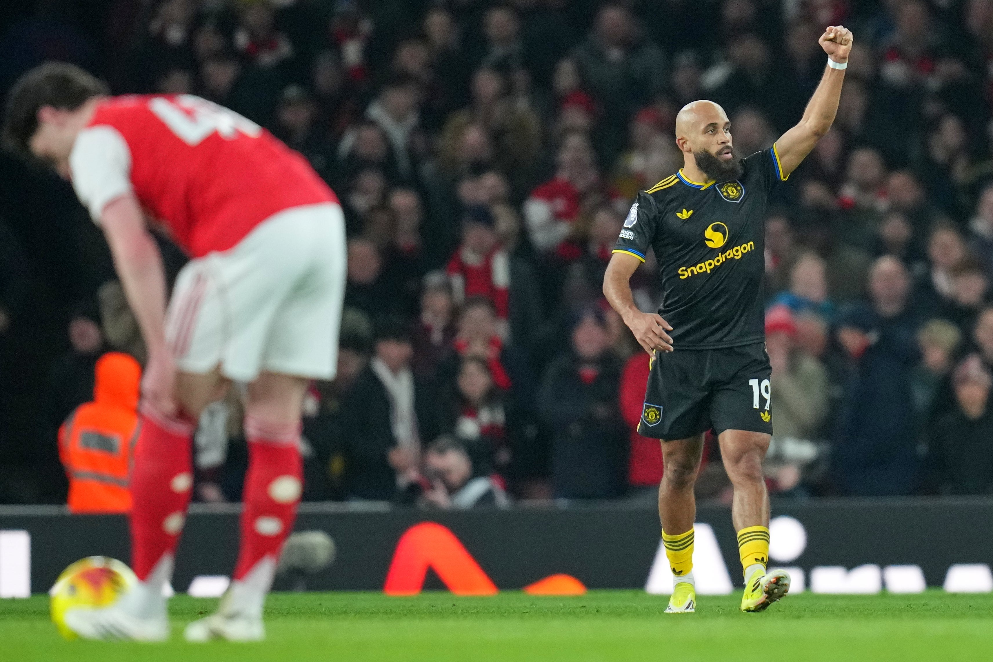 Manchester United y Matheus Cunha sorprenden con victoria 3-1 ante Arsenal en la Liga Premier