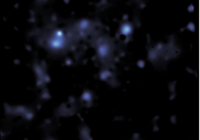 <p>Utilizando datos del telescopio espacial James Webb, los astrónomos elaboraron uno de los mapas más detallados hasta la fecha de la materia oscura</p>