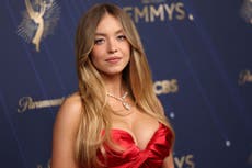 ¿Sydney Sweeney podría enfrentar cargos por decorar el cartel de Hollywood con bras?