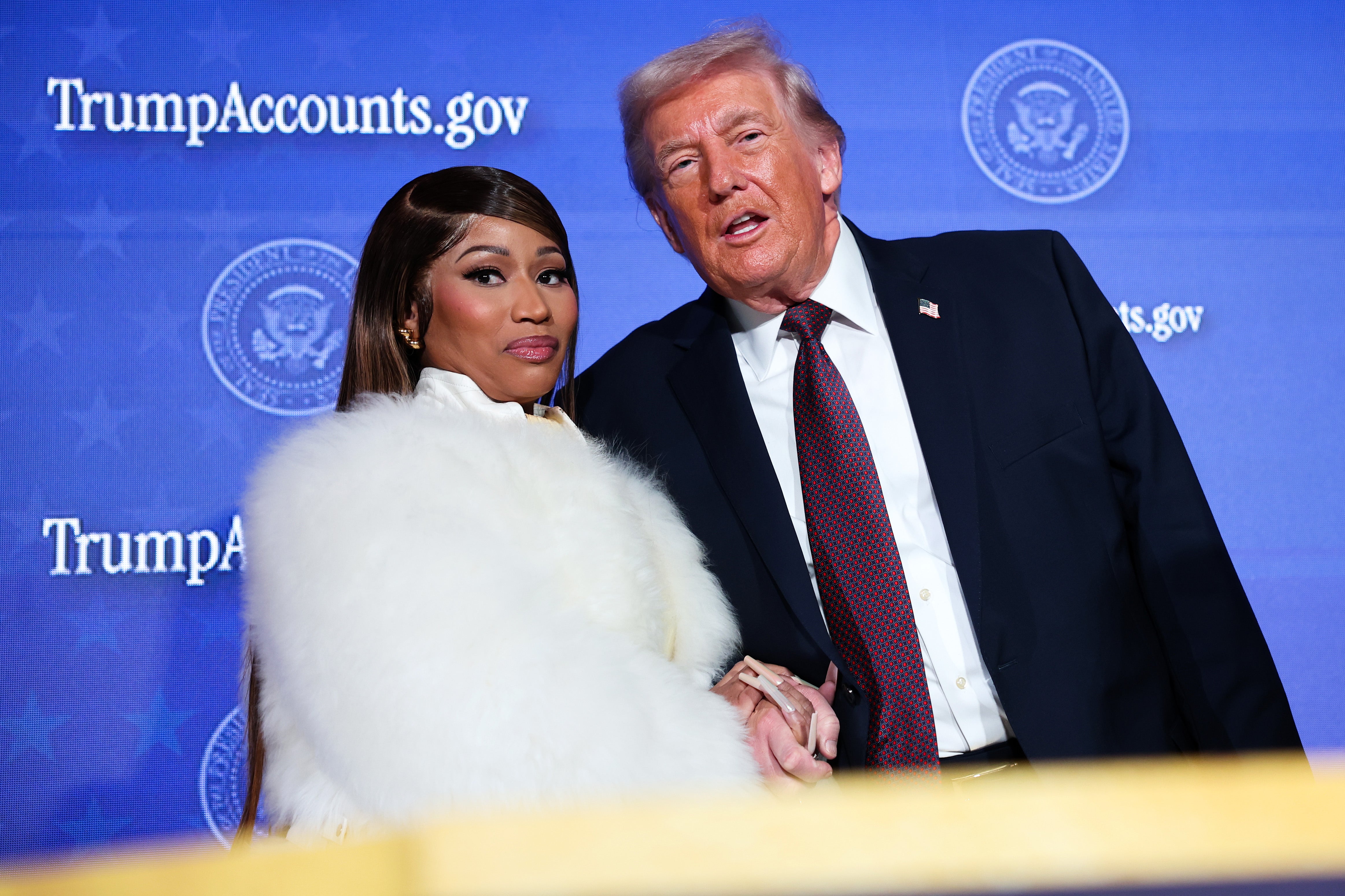 Trump utiliza a Nicki Minaj para promocionar las cuentas de ahorro para bebés