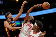Durant anota 31 puntos por Rockets, que dominan la 2da mitad y arrollan 104-86 a unos Hawks mermados