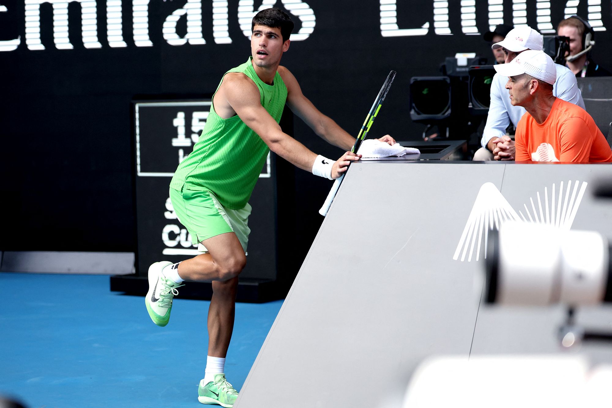 Alcaraz tendrá que recuperarse para la final del domingo