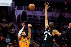 Hornets extienden su racha a seis victorias al vencer 111-106 a los Spurs