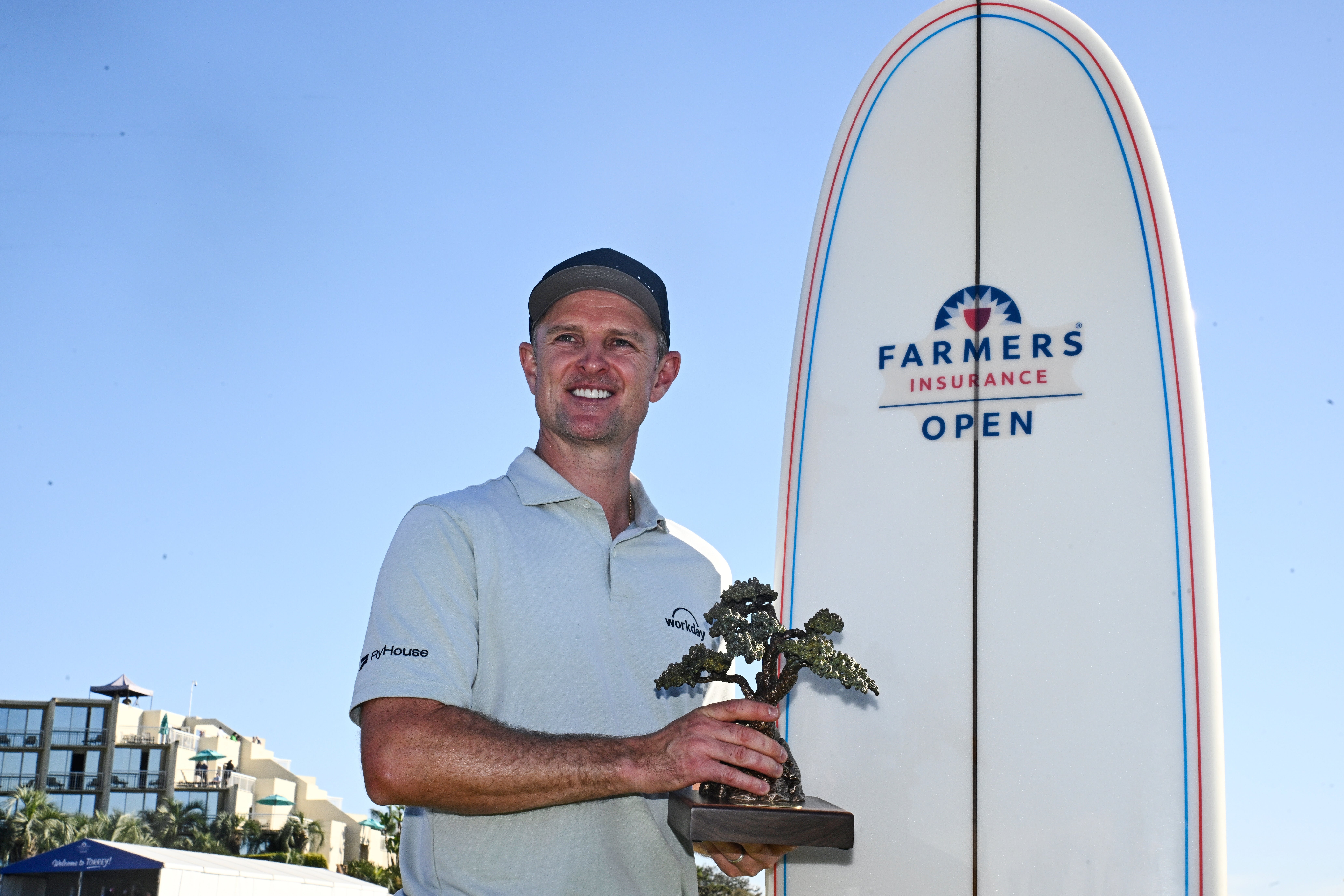 FARMERS-INSURANCE-OPEN