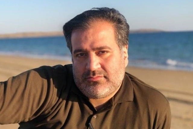 Mehdi Mahmoudian fue arrestado por firmar una carta que condena las “matanzas masivas” del gobierno iraní