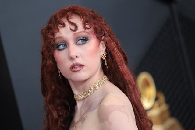 <p>Chappell Roan acaparó todas las miradas con un diseño reinterpretado de la colección primavera/verano 1998 de Thierry Mugler</p>