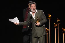 China critica la decisión de otorgar un Grammy al Dalai Lama