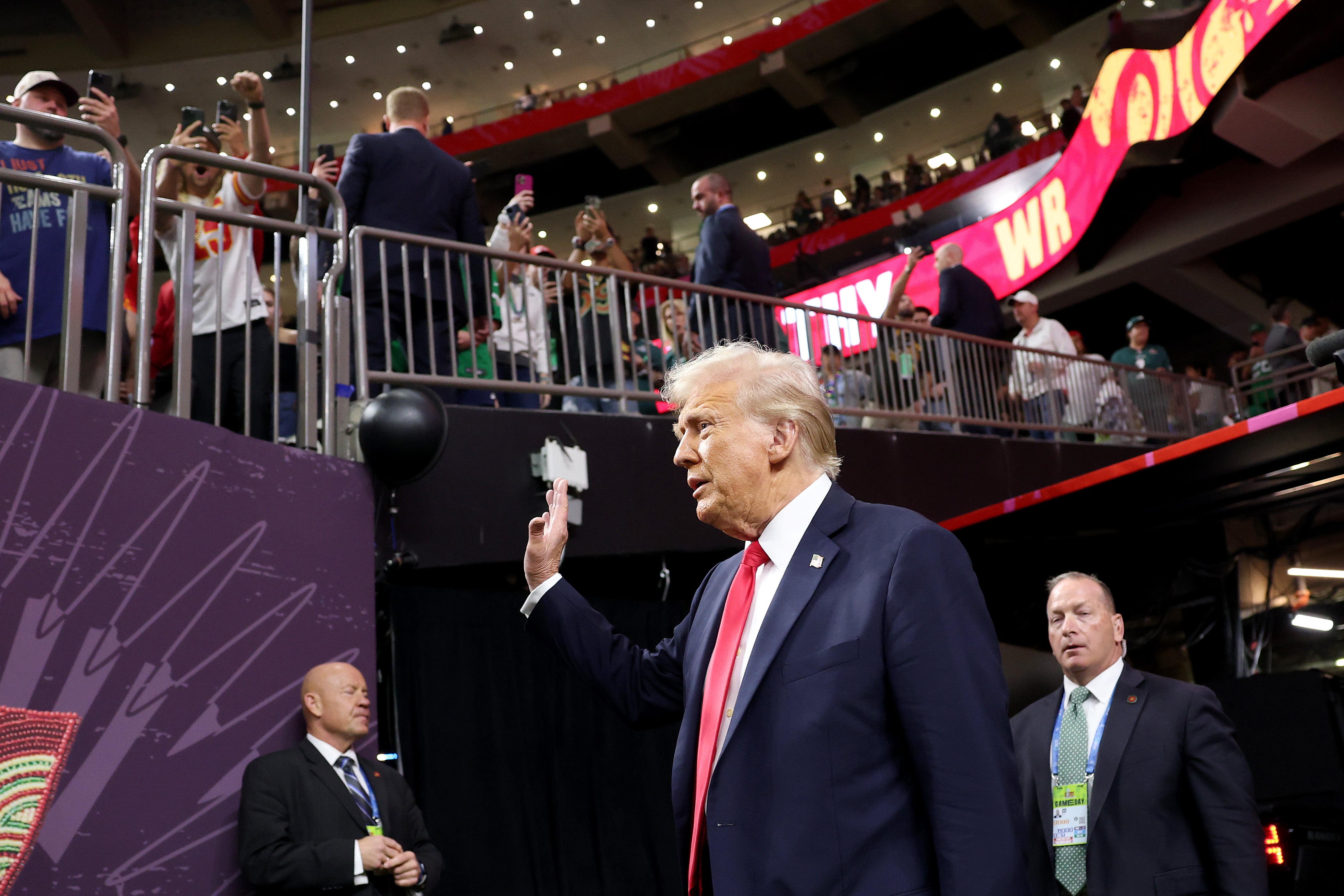 <p>El presidente Trump fue aconsejado por sus colaboradores para no asistir al Super Bowl 60, programado en el Levi’s Stadium de Santa Clara, porque temían que el público lo abucheara de manera agresiva</p>