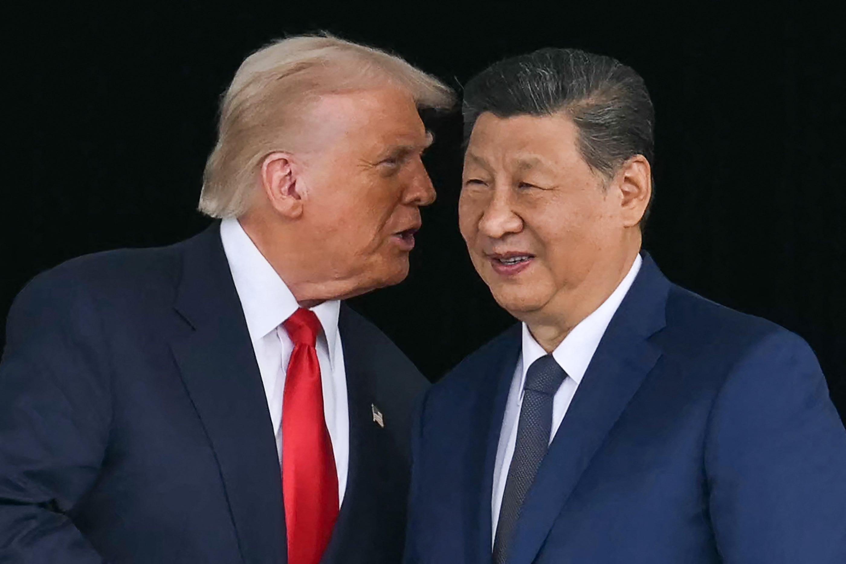 Trump afirmó que China estaría “muy contenta” de que él estuviera “abriendo de forma permanente” el estrecho. No quedó claro qué significaba ese mensaje