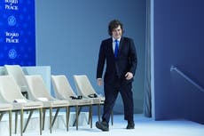 Milei crea su propia “rapid response 47” contra noticias falsas; periodistas en alerta