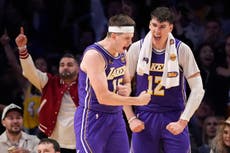 Austin Reaves anota 35 puntos y Lakers se sobreponen a lesión de Doncic para vencer 119-115 a Sixers