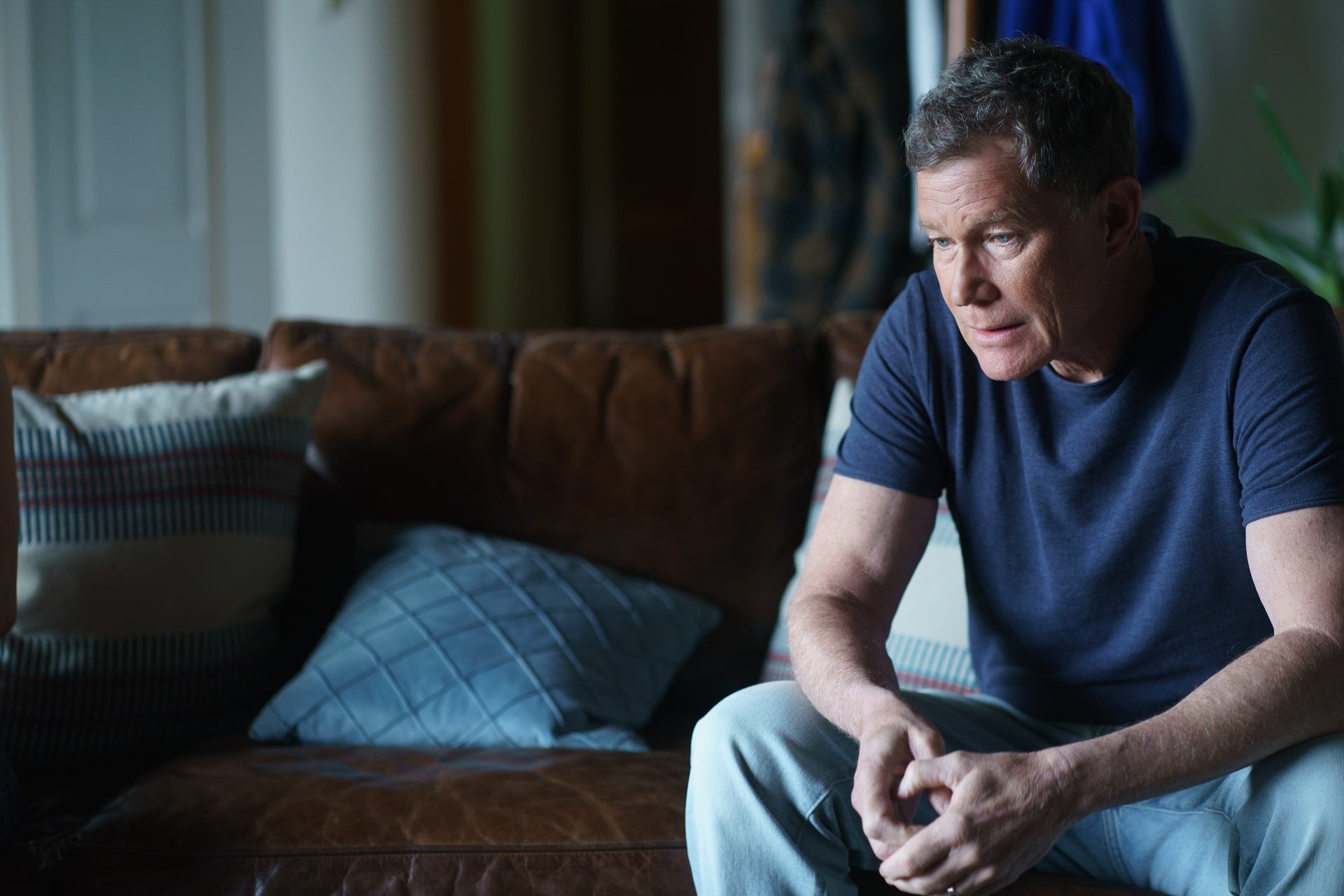 Dylan Walsh reveló por error en Cameo que se iba a Canadá a rodar 12 episodios de la nueva temporada