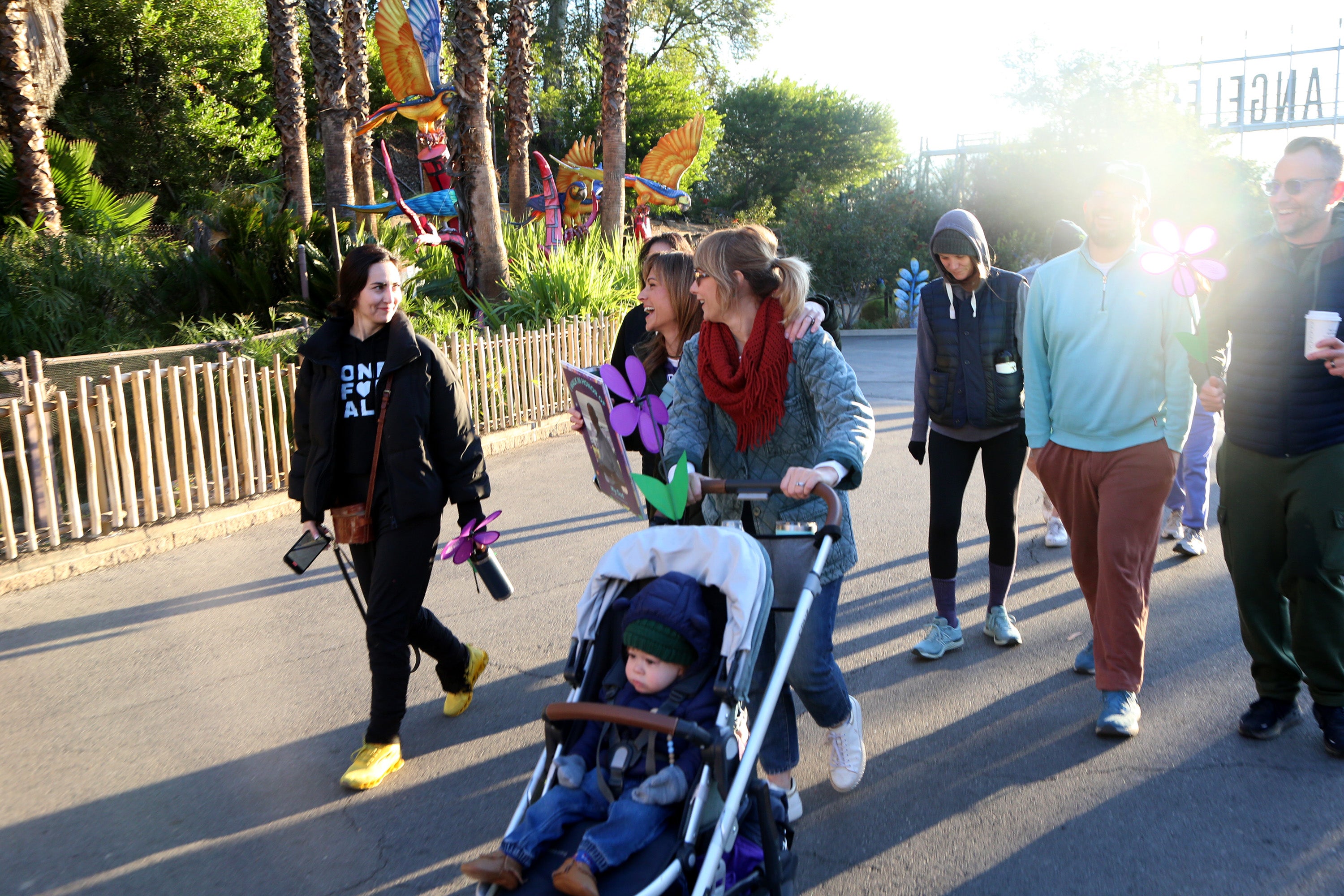 No existe cura para la demencia, ni para la enfermedad de Alzheimer. Pero los investigadores afirman que el ejercicio y la dieta pueden ayudar a ralentizar la progresión de la enfermedad