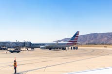 Cómo un globo de fiesta obligó a cerrar el espacio aéreo de una ciudad de EE. UU.